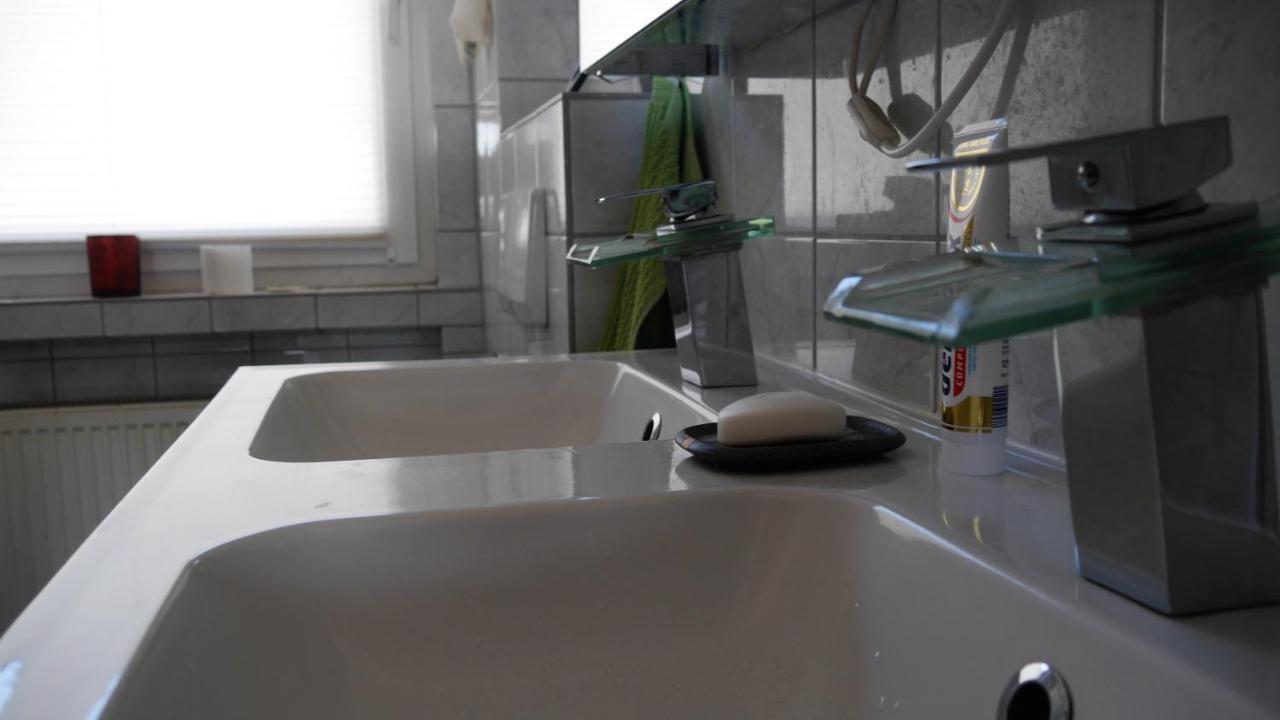 Grosszugige Wohnung Mit Herkulesblick Nahe Uni Kassel Exterior foto